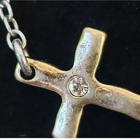 JK BY THIRTY-ONE Mixed Metals Crystal Embellished Cross Necklace - Picture 5 of 7
